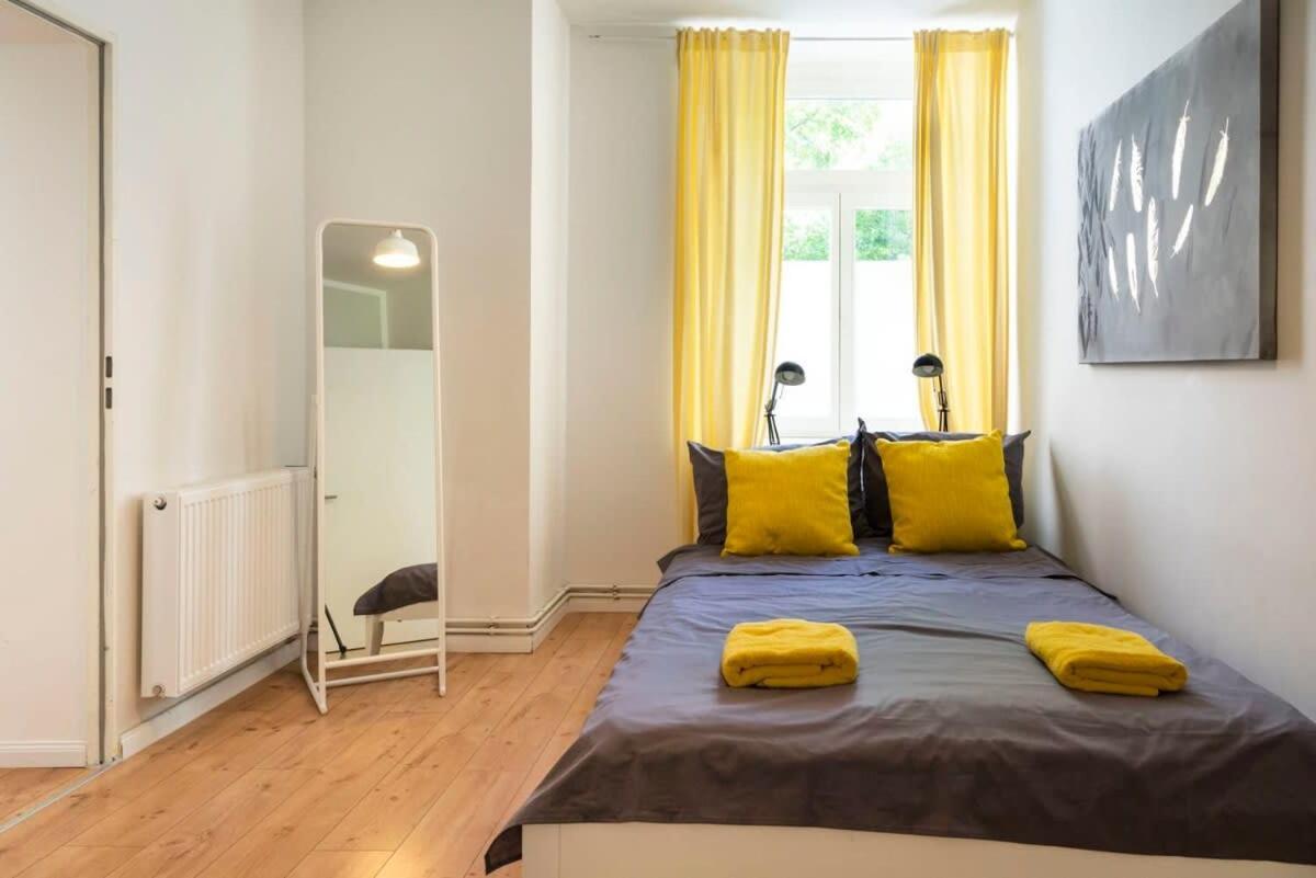 Cosy Two Br Plus Self Checkin Plus Street Parking برلين المظهر الخارجي الصورة